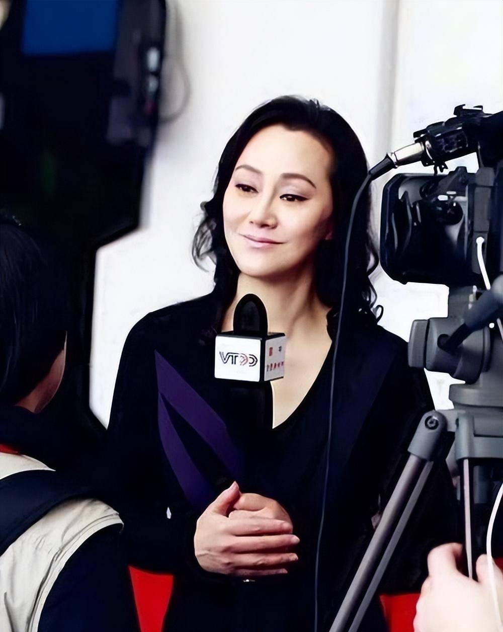 使得丈夫身染重病,害的父亲得了不治之症_张学津_宋佳_张丽敏