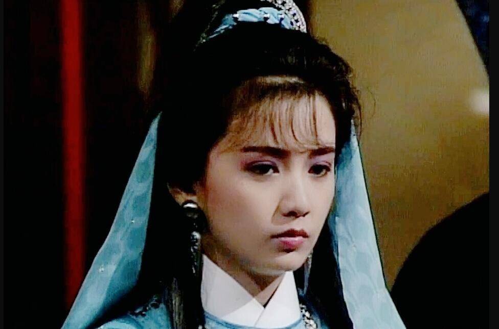 曾华倩晒与黄日华合影,两人27年前合作的《银狐》阵容好强大_白羚_宋