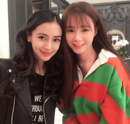 杨颖和谁合照都是"标准微笑",连杨幂都不例外,唯独在她面前像贴心姐姐