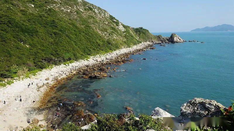 深圳東西衝海岸徒步路線位於深圳東部大鵬半島東衝沙灘和西衝沙灘之間