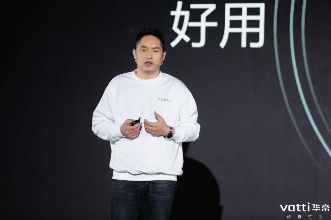 正如华帝集成厨房总经理苗吉凯曾在采访中所说:"华帝进入集成厨电行业