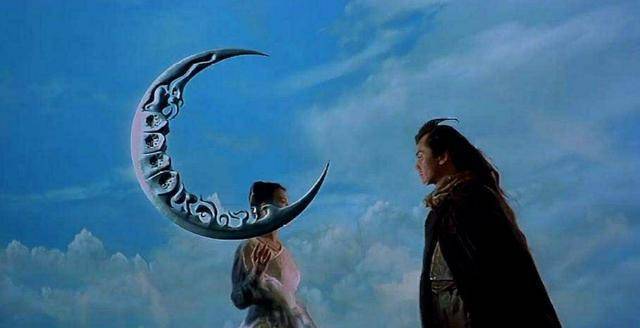 排名第五的是丹辰子的飞龙斩,飞龙斩就像两只翅膀一样长在丹辰子背上