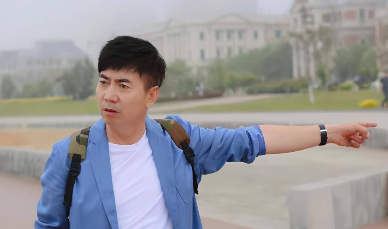 优秀演员范明,娶大6岁2婚富婆恩爱23年,继子是他的骄傲_生活_观众