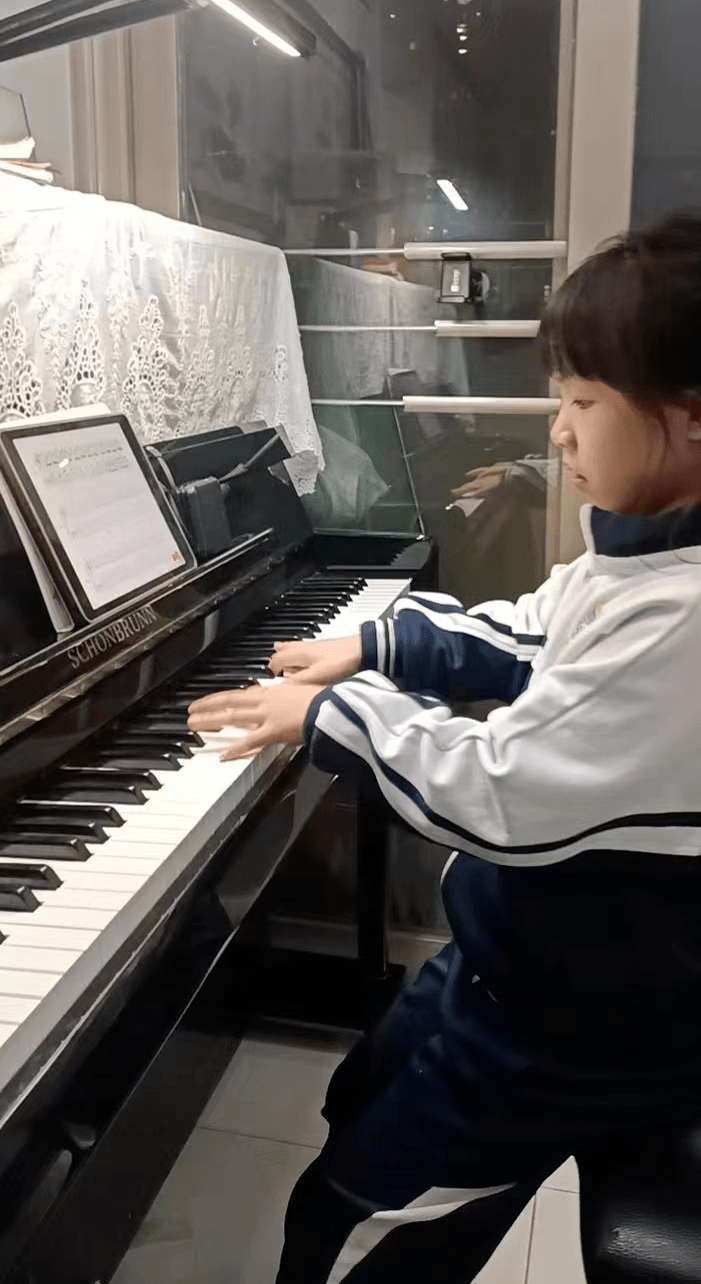爱乐之星|王语萱的学琴日常以及萱爸的心得感悟_孩子_家长_钢琴