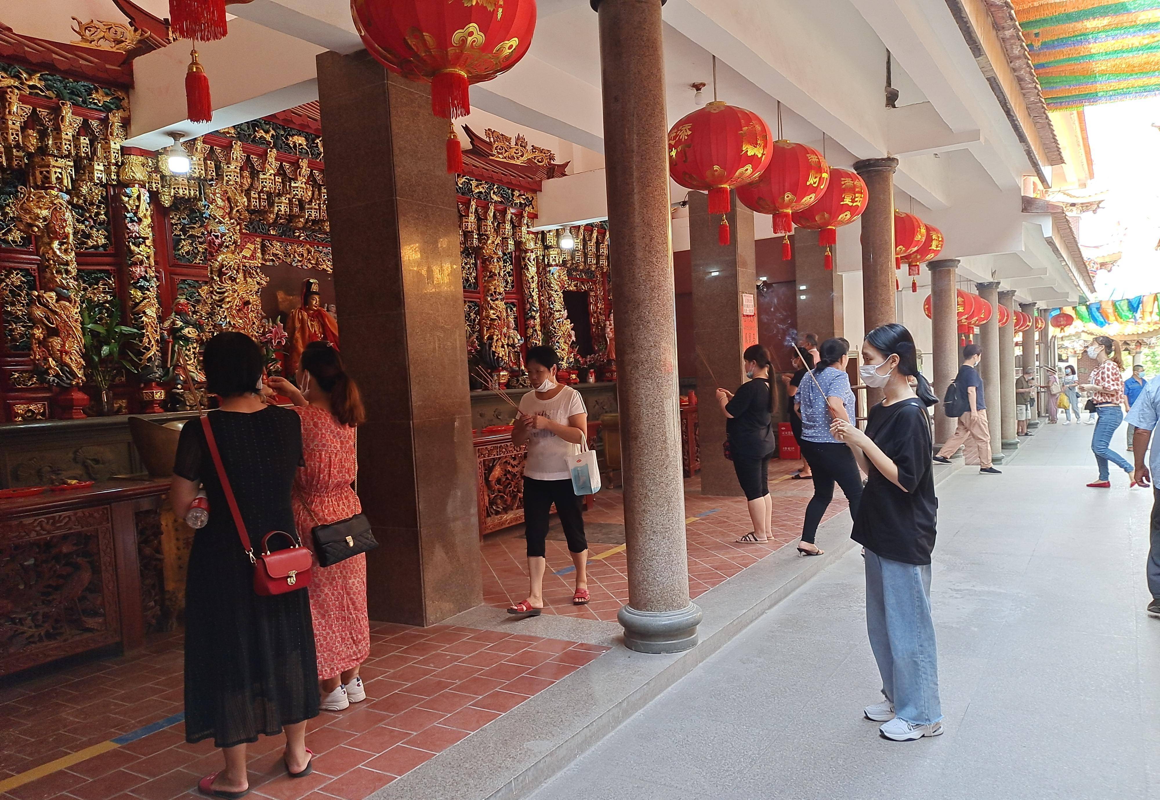 仙岳山土地公庙求姻缘图片