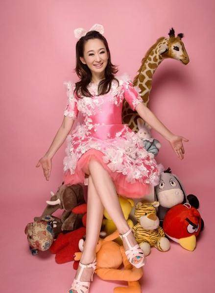 小鹿姐姐:陪伴几代人的童年,嫁给神秘男子,儿子已经步入大学_少儿_名