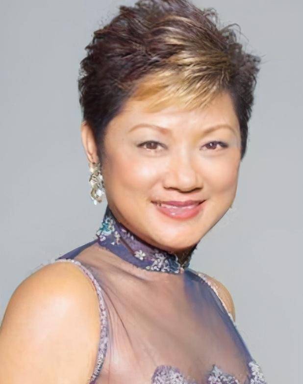 叶丽仪:一首《上海滩》红遍全球,48岁不幸患病,现状怎样了?