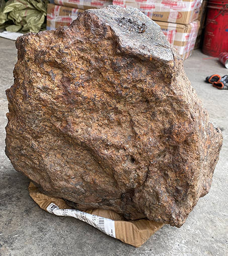 这样认识橄榄陨石_金属_结晶_外表