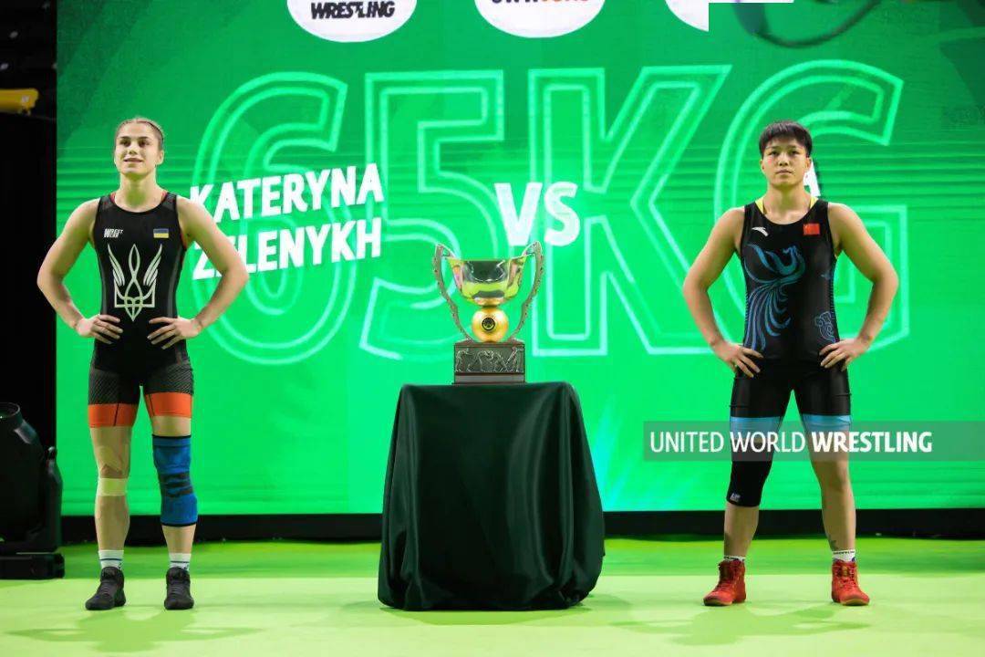 云南运动员龙佳表现出色_比赛_进行_美国