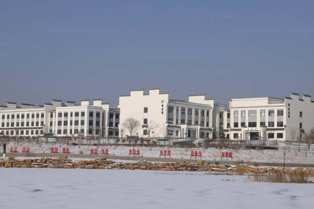 冬日留白丨庄河大学城雪落成诗,诚邀诸君共赏_岁月_未来_雪夜