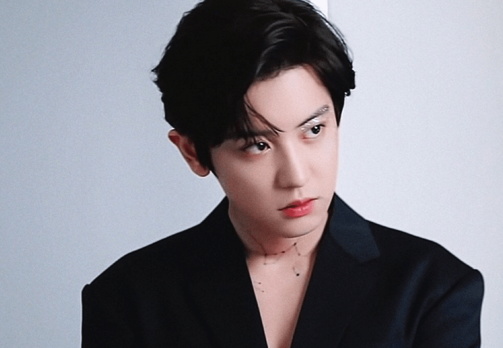 声称朴灿烈和她已经恋爱了三年,一直都是在地下恋情的状态