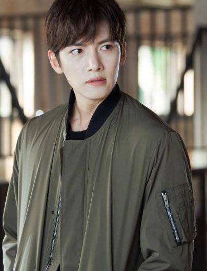 人间暖男池昌旭:出生贫寒华丽逆袭成明星,搭档金智媛迎来第二春_治愈