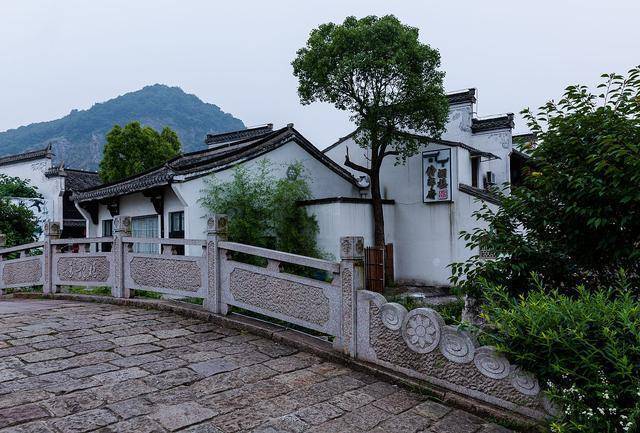 龙潭古镇位于重庆市渝东南酉阳土家族苗族自治县东部_旅游_风格_建筑