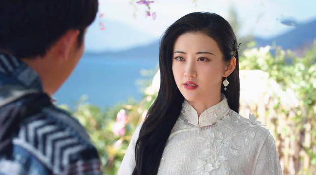 但令人没有想到的是沈银灯将司藤和悬门中人引入自