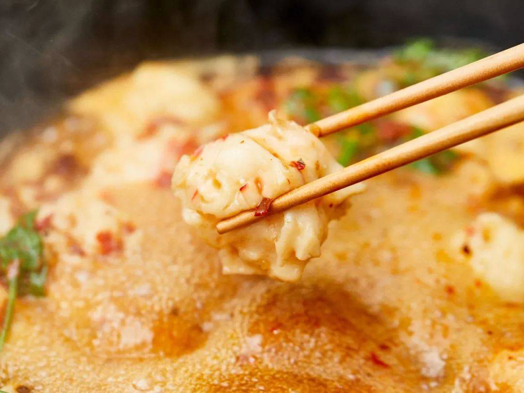 陕西的面食品种特别多，只用一根筷子就能做一碗拨鱼，一分钟就能做好，多放辣子吃着香-君在西安-君在西安-哔哩哔哩视频
