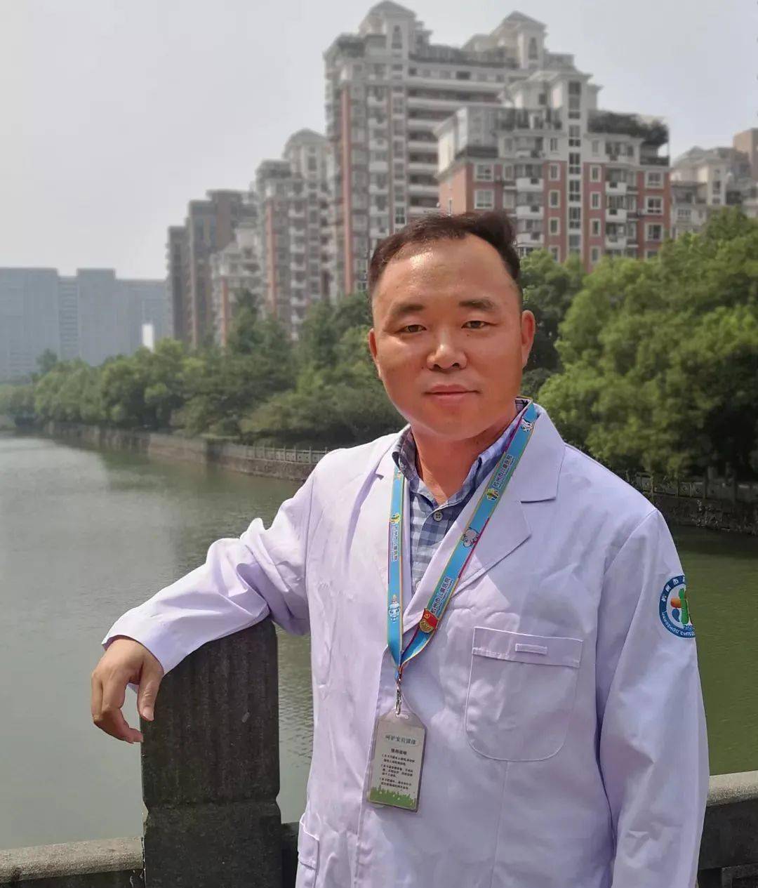 这位温州医生帮助500多人走过"阳康之路"_来源_苏醒_隔离