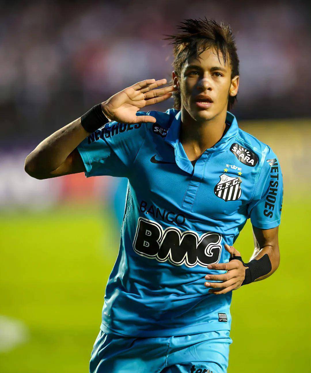 "痞帅天花板"内马尔!19岁当爹,花心滥情,为何这么受欢迎?_生活_足球_