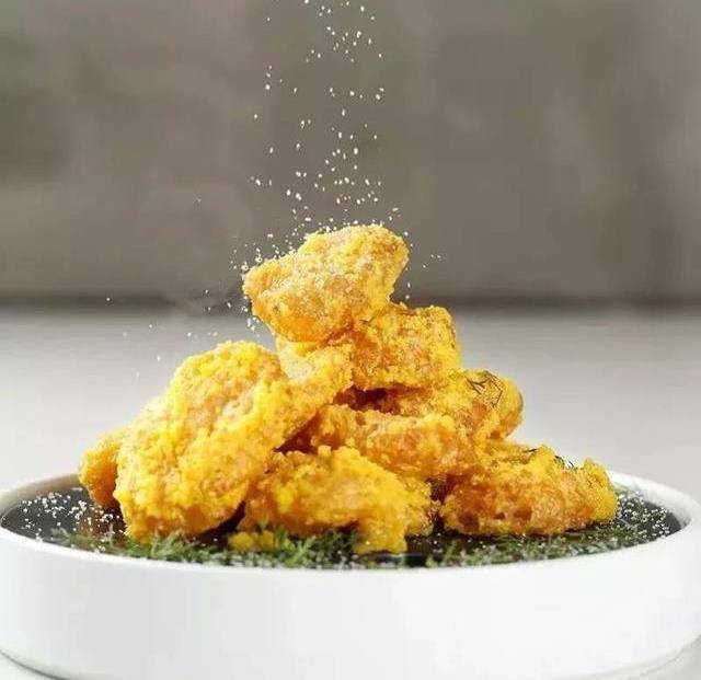 名厨菜谱之咸蛋黄焗菜五款菜品大合辑!_牛蛙_香蕉_黄油