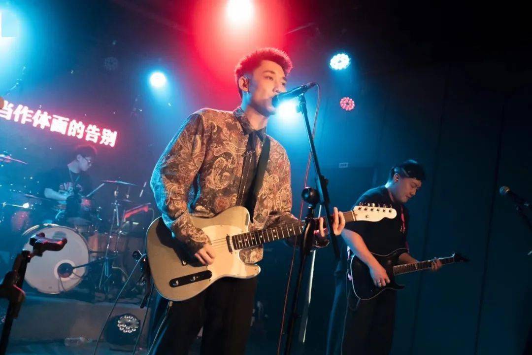 "我想请你喝杯酒"赫兹乐队12.31海口专场_生活_专辑_世界