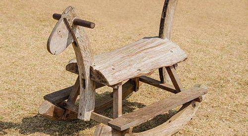 古代的小孩为什么喜欢玩木马,没有其他玩具了吗?_孩子_陀螺_木头