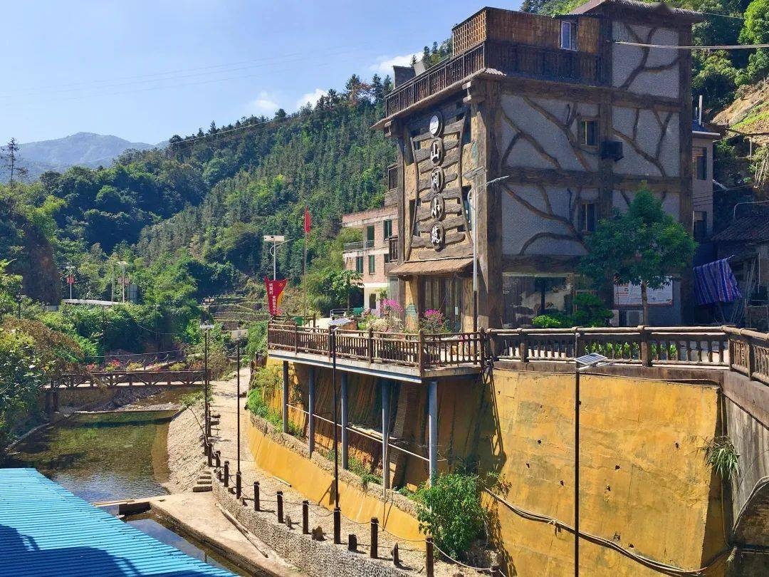 打卡小众路线~清远笔架山·山涧小筑民宿,含双人早餐 泡山水汤泉,畅玩
