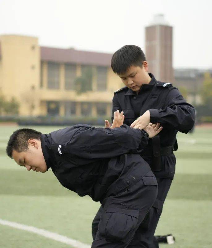 19名警校生,从警校到警营!_训练_公众_基层工作