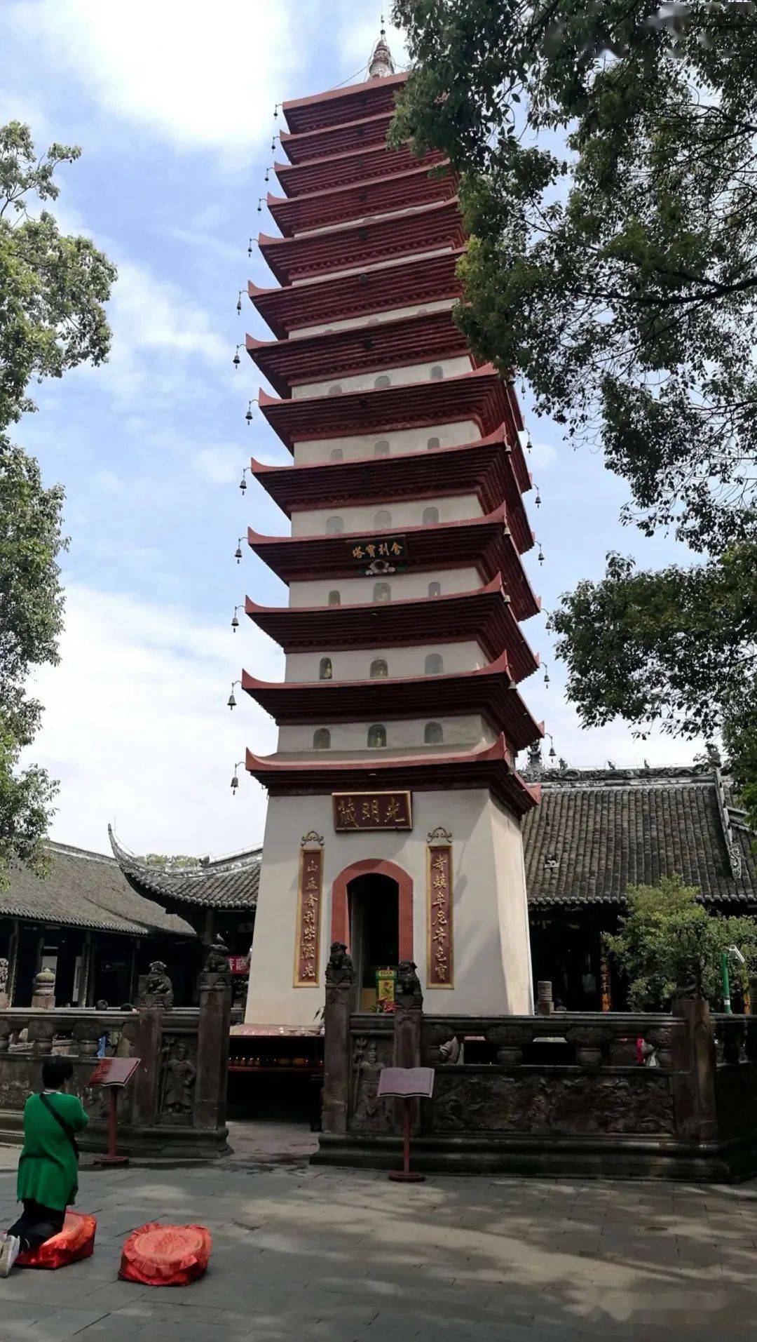 行走丨千年斜塔宝光寺_罗汉堂_宝塔_舍利