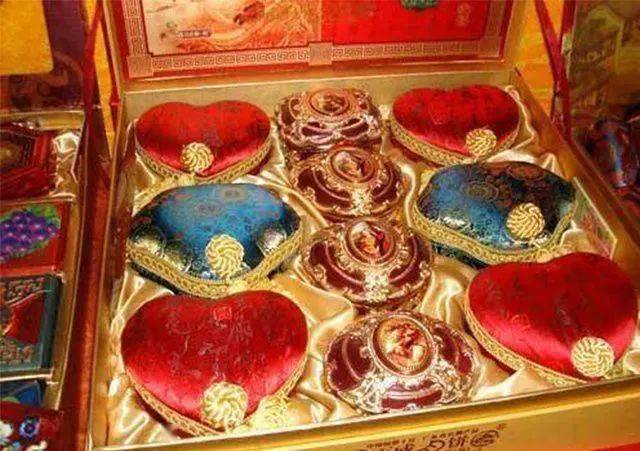 关于遏制快递商品过度包装的倡议书