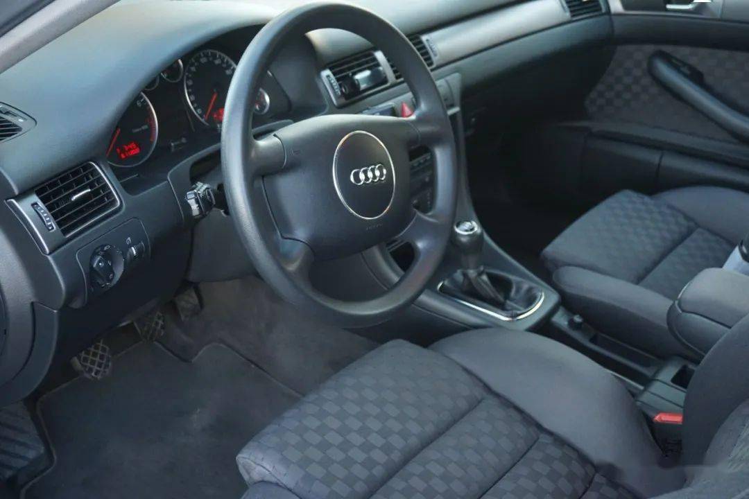 2002款德国原装奥迪a6 1.8t