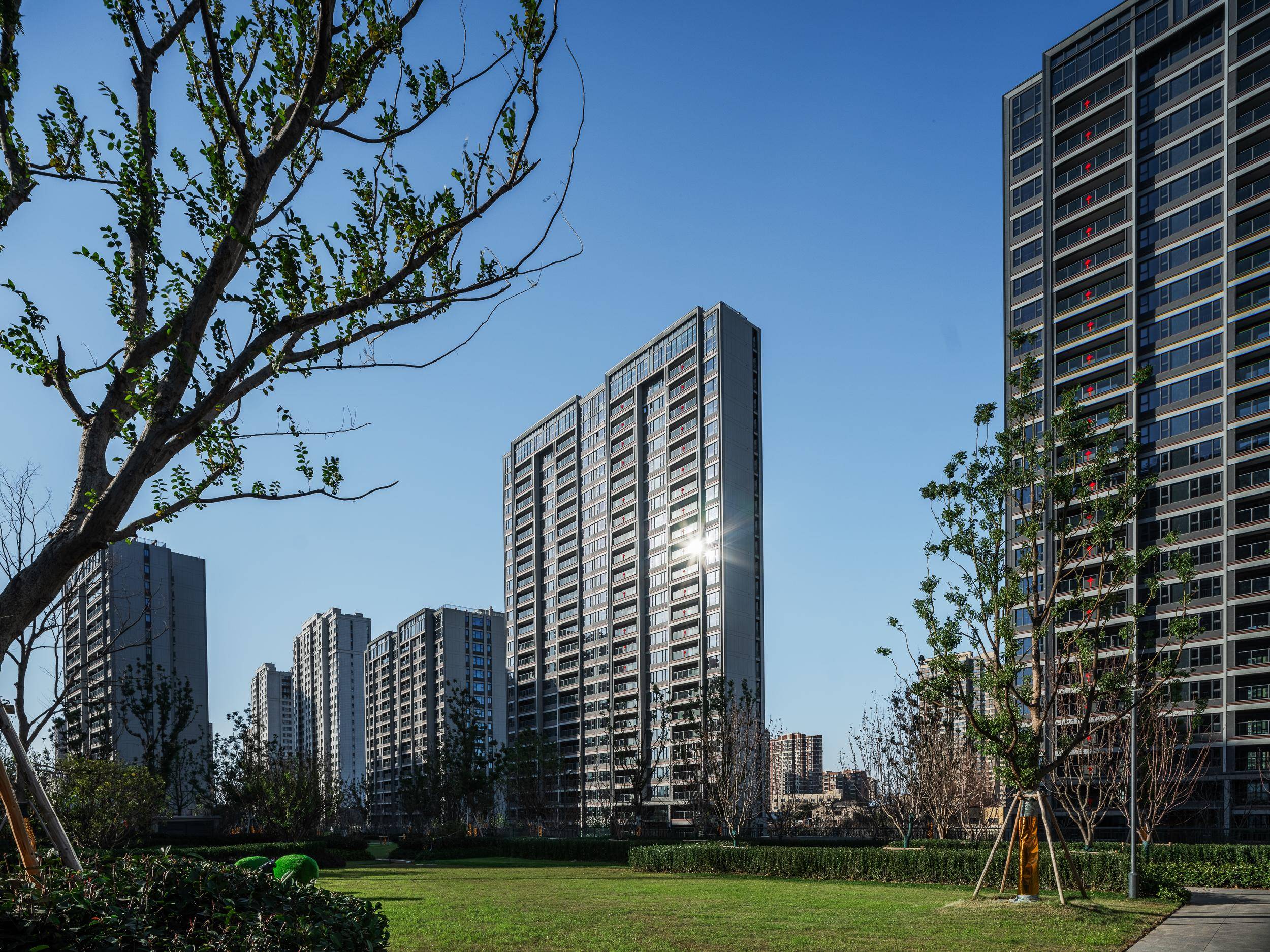 锦麟融誉府交付现场锦麟融誉府项目自2020年3月首开以来,热度一诌高