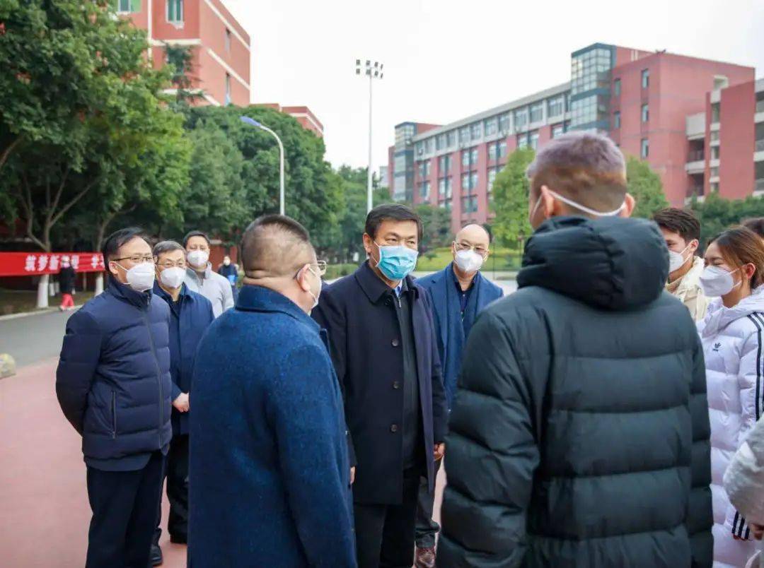 四川省副省长罗强到四川托普学院调研指导学校期末放假和疫情防控工作