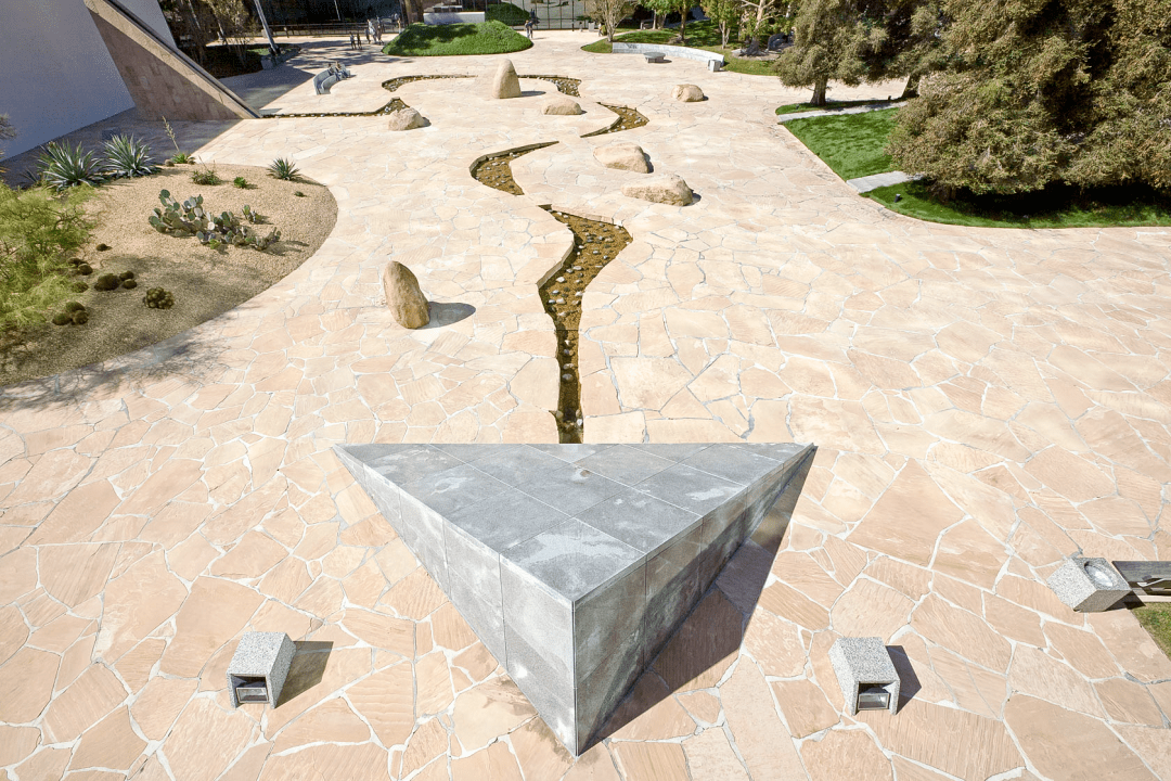 野口勇 | 美国现代景观中体现东方精神的代表作:加州情景