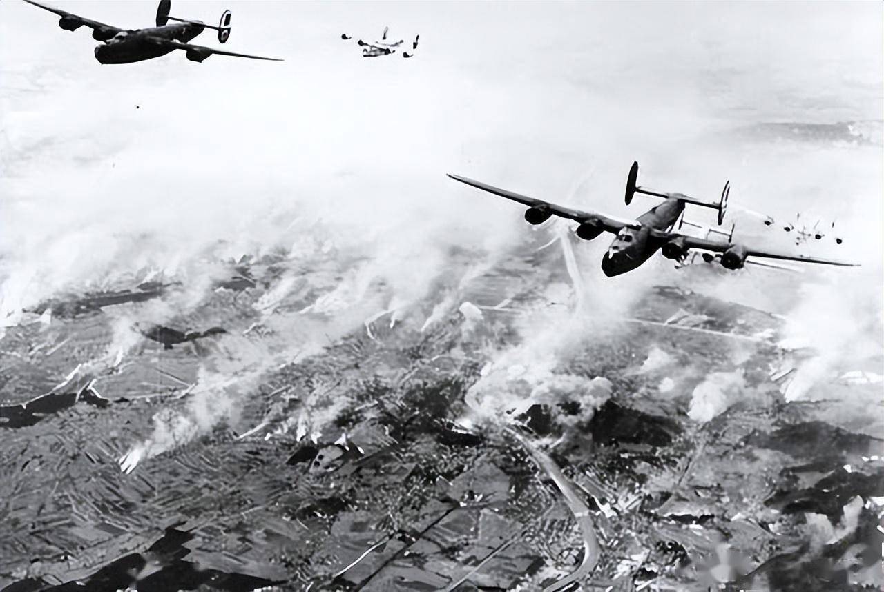 1945年的东京大轰炸有多恐怖?河水沸腾蒸发,人被烧成焦炭