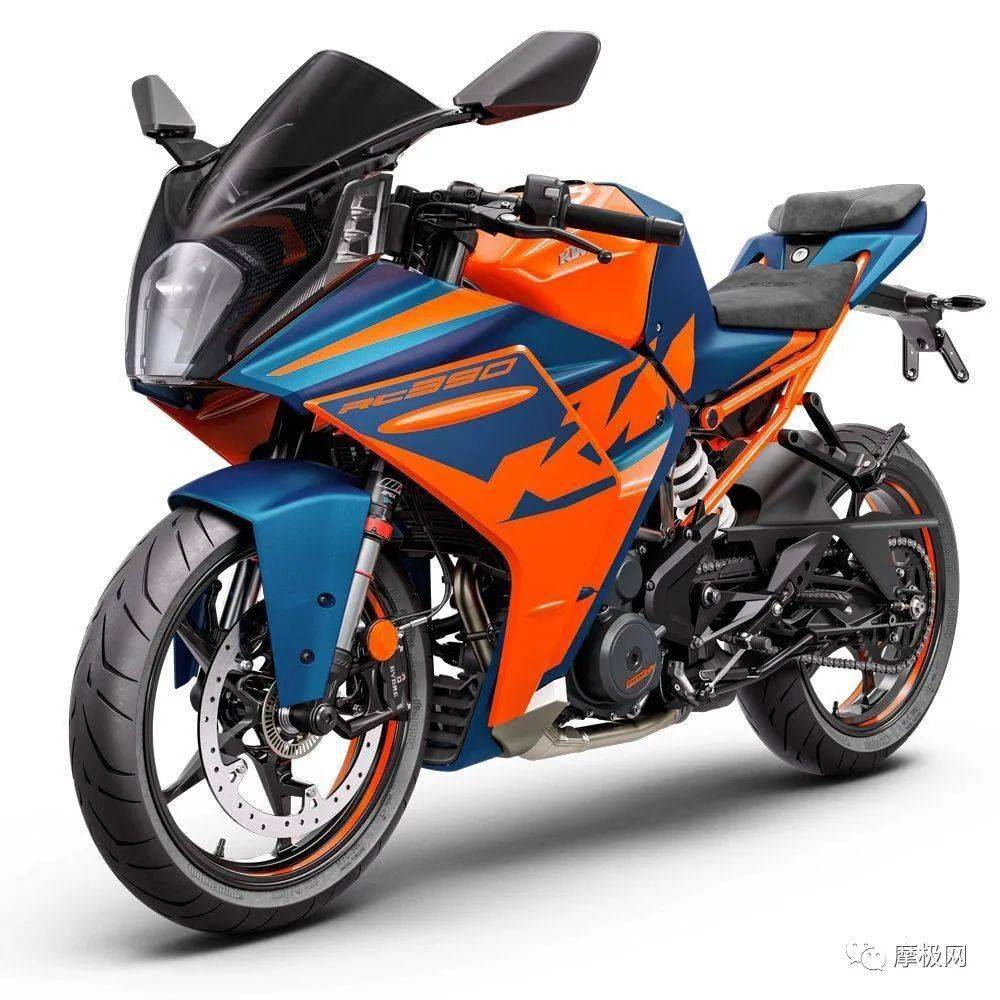  2023 KTM RC390 
