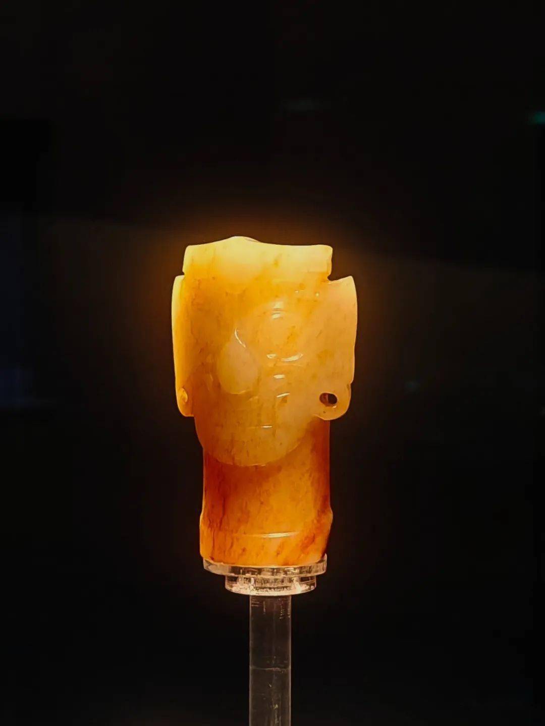 形和几何形器物,太湖流域良渚文化的玉器,玉琮,玉斧,玉戬和和黄河流域