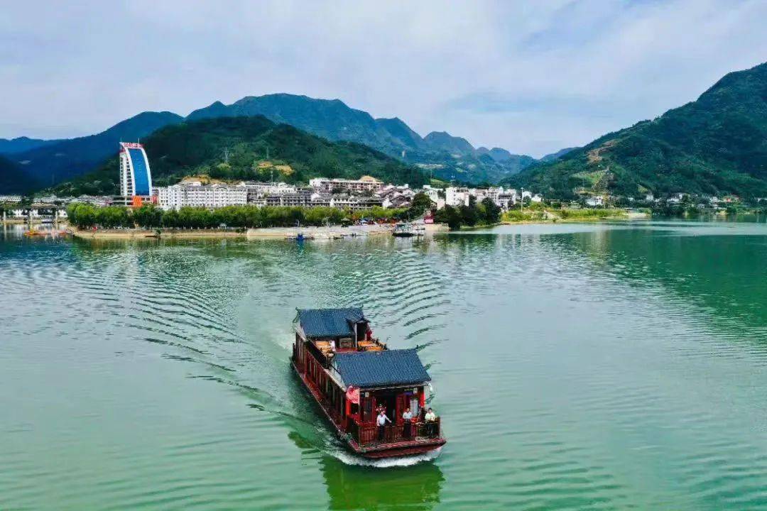 【春节3日丨醉美安康】坐着火车专列闯入陕南风光,打卡汉江三峡,后柳