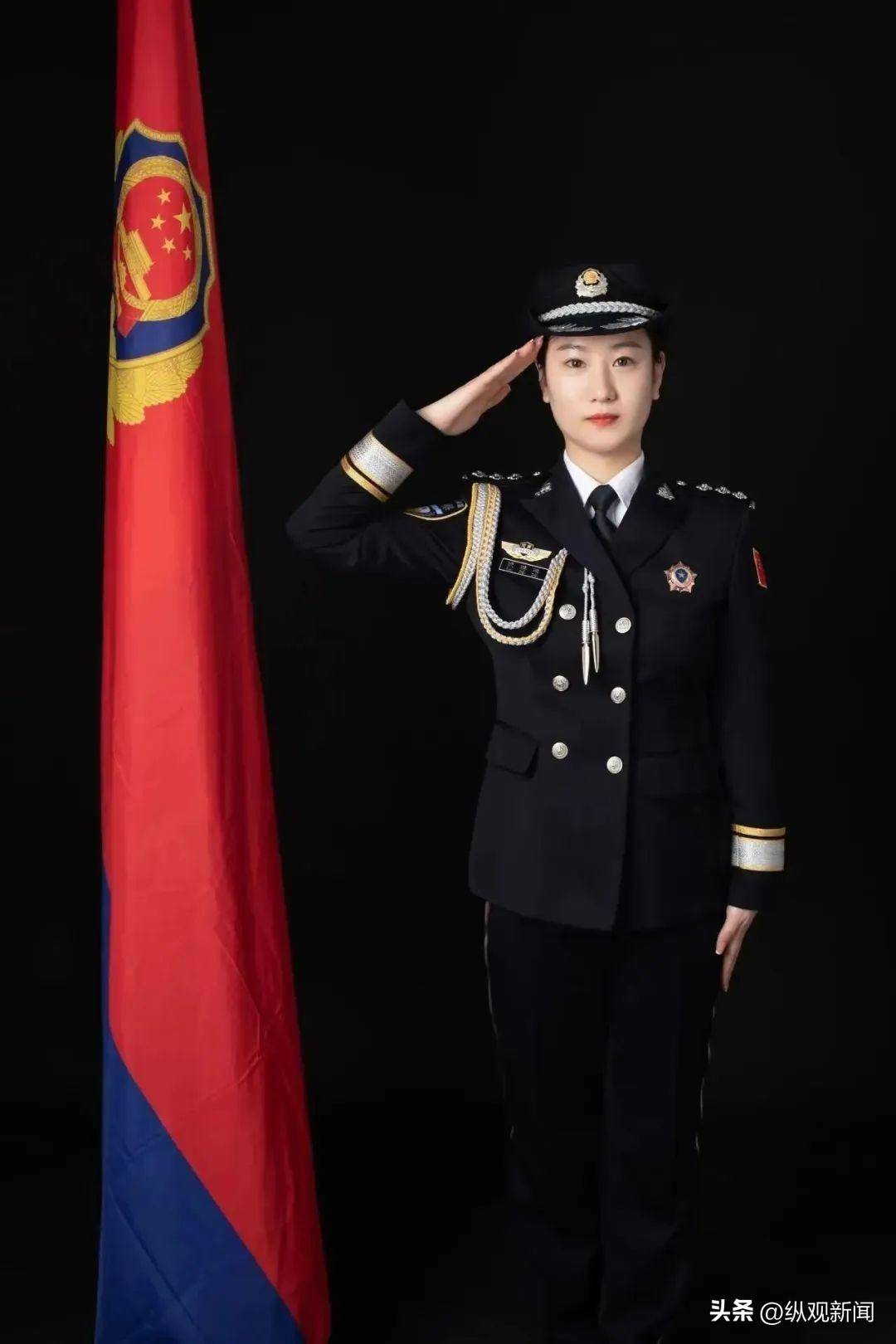 邓州公安:秀秀我的警礼服_使命_责任_群众