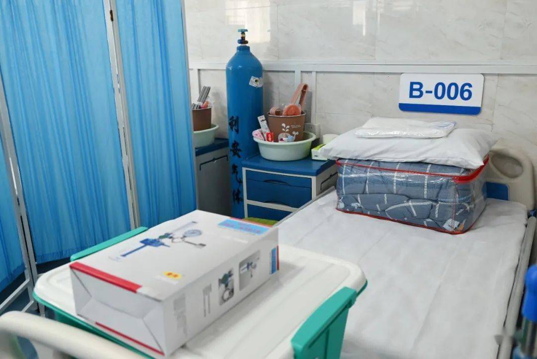 医院抽调福清市各市直单位医务人员共65人(各科室医生25名,护士40名)