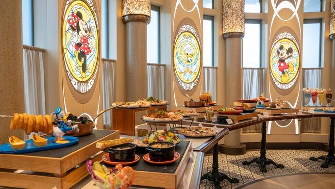 上海迪士尼小镇迎来美食新地标,唐老鸭欢享小厨即将开业_餐厅_游客_的