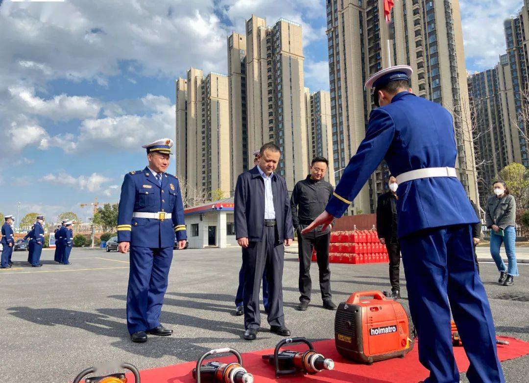 邬凌云开展春节前走访慰问和安全生产督查_工作_企业_情况