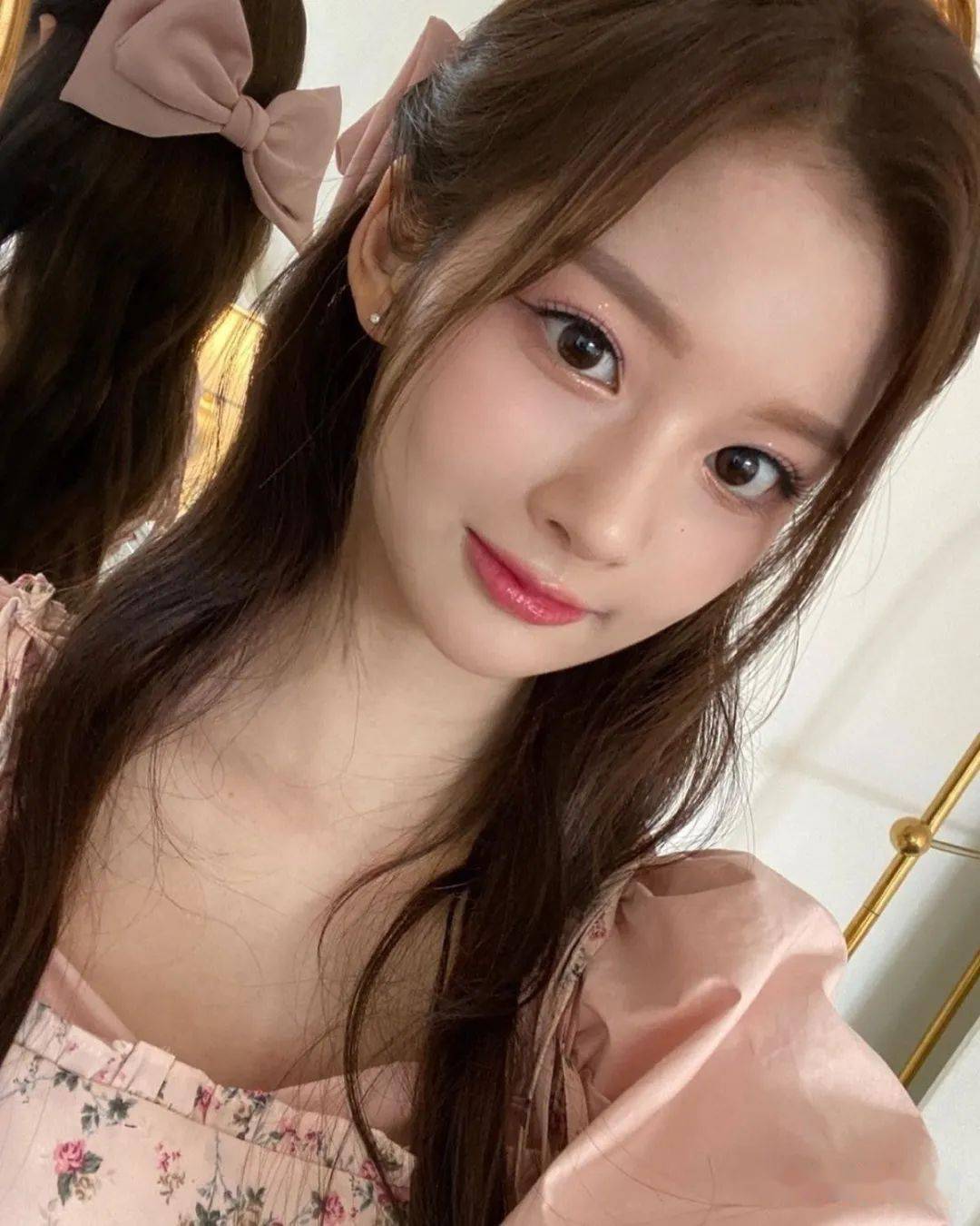 jennie留言太想你?她黑历史照曝光?张元英泪目?下一任mc的4代女爱 ??