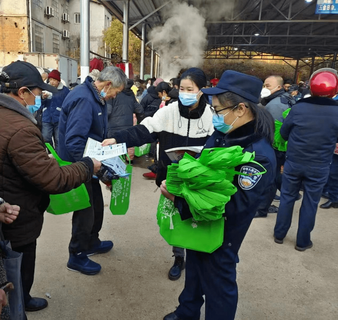 【快讯】禁毒下基层,无毒迎新春_宣传_群众_毒品