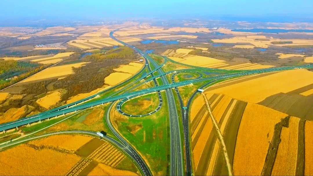 鹤大高速风景图片