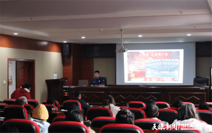 送消防安全知識“小錦囊”！修文消防開展春節前培訓演練