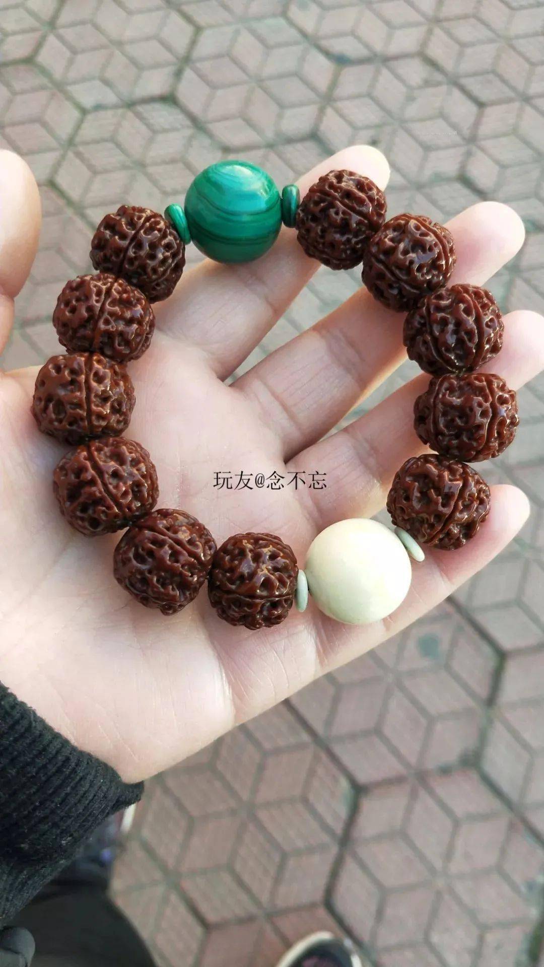 盘了6年的金刚,卖50块钱?_包浆很_玩友_颜色