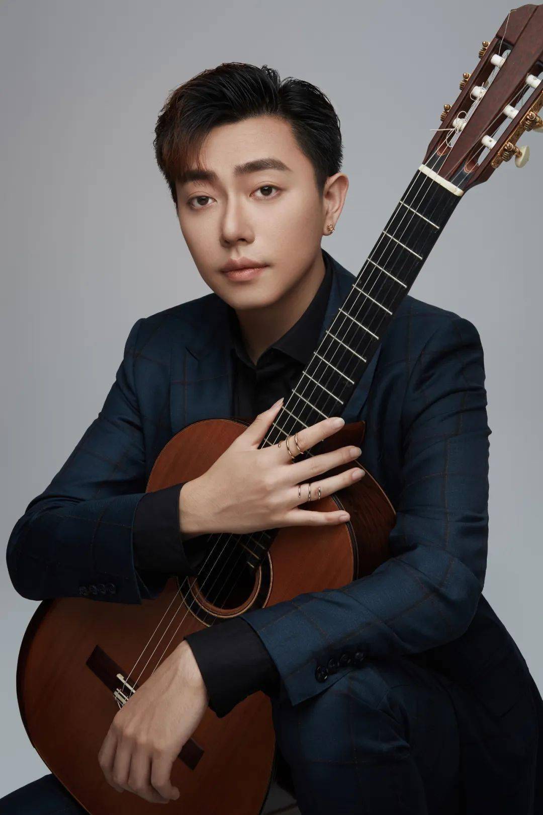 濮小博 |glintwine (热红酒)乐队吉他手毕业于