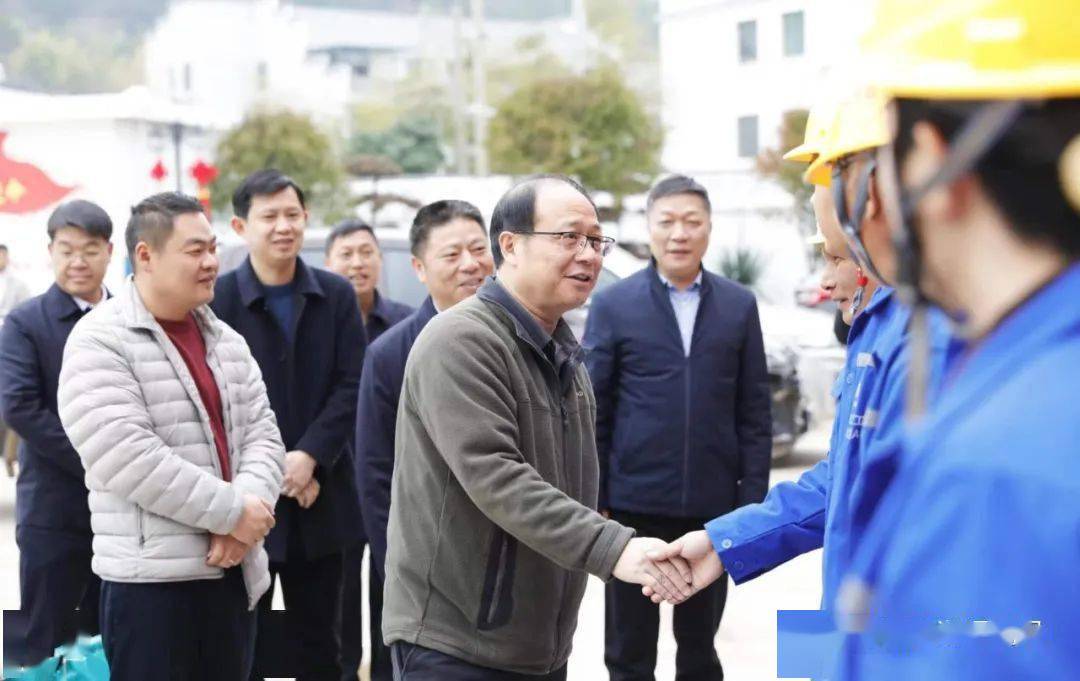 谢文才走访慰问春节期间不停工重点项目_交通集团_生产_瑞金