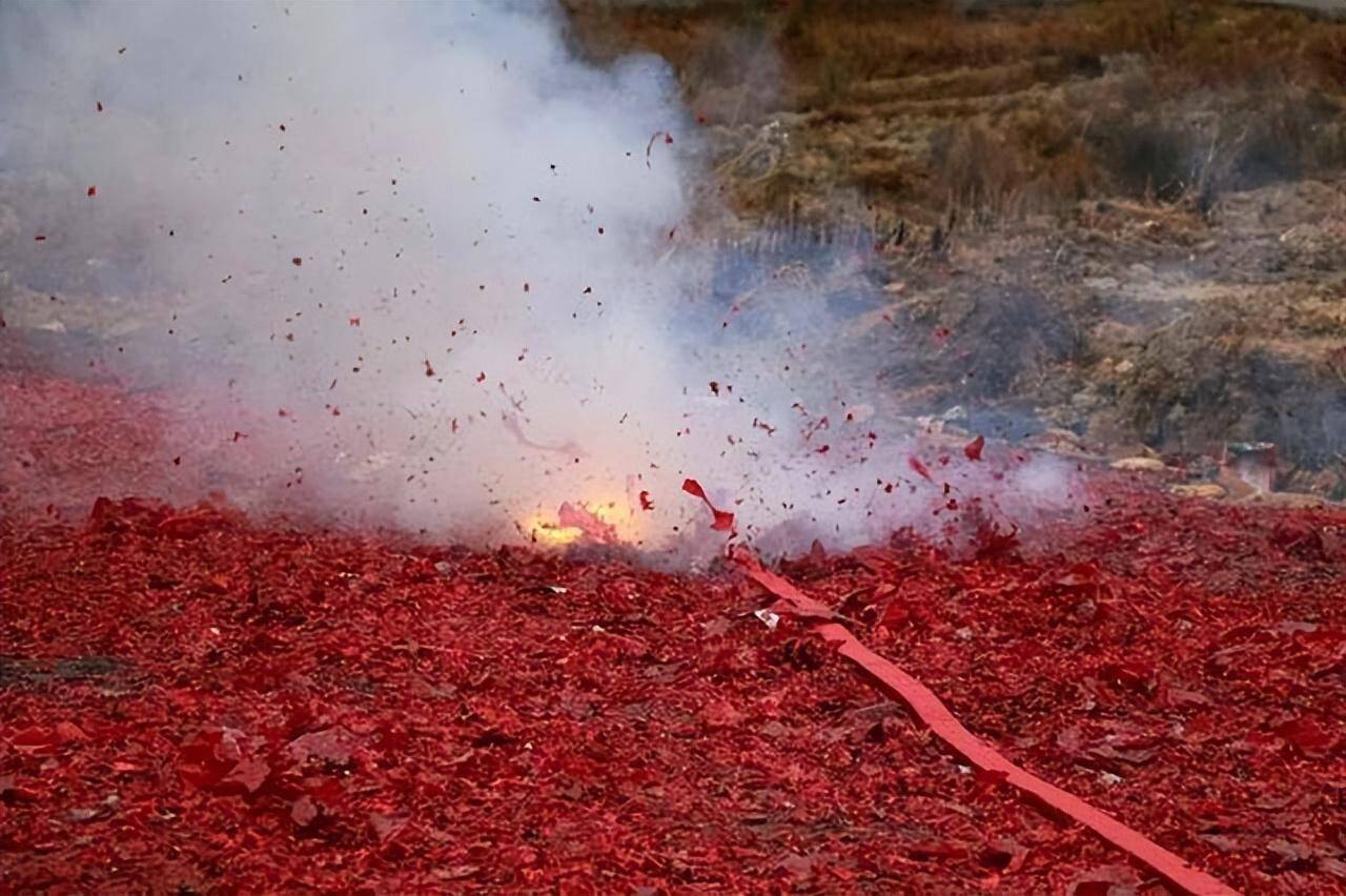 近几年,据说有些城市已禁止春节期间鸣放鞭炮