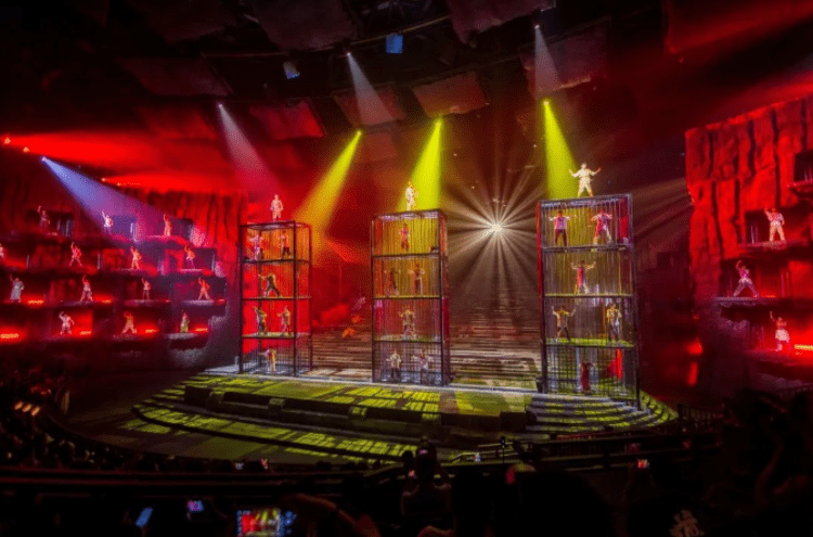 本年春节重庆游又火了!假期前五日接待留宿旅客73.79万人次,同比增长38% 本年春节重庆游又火了!假期前五日接待留宿旅客73.79万人次,同比增长38%