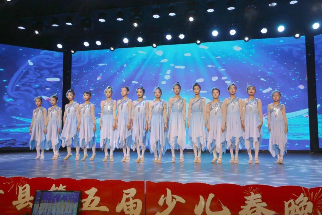 宝清少儿春晚!羽翼舞蹈学校,波澜壮阔,曼妙舞姿精彩来袭